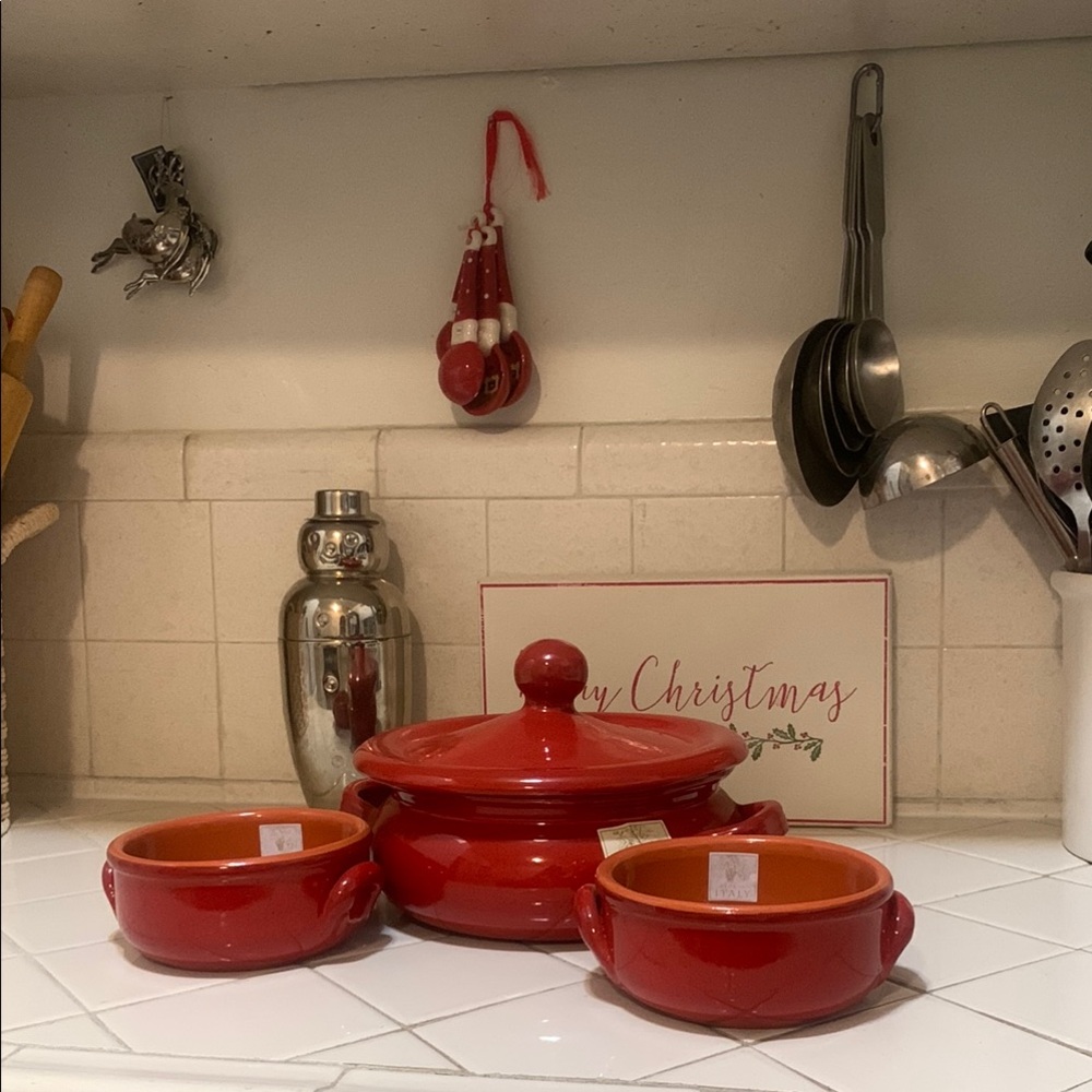 Red Cookware Set